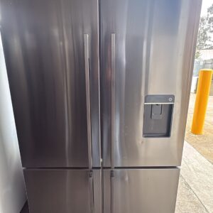 Fisher & Paykel RF605QDUVB1 605L Quad Door Refrigerator with Ice & Water – Brisbane